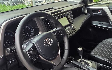 Toyota RAV4, 2016 год, 2 280 000 рублей, 8 фотография