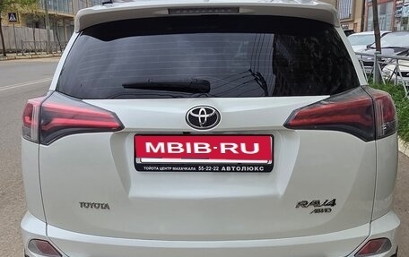 Toyota RAV4, 2016 год, 2 280 000 рублей, 5 фотография