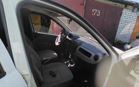 Renault Logan I, 2014 год, 550 000 рублей, 7 фотография