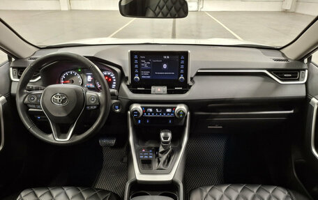 Toyota RAV4, 2020 год, 3 379 000 рублей, 14 фотография