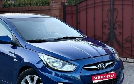 Hyundai Solaris II рестайлинг, 2011 год, 715 000 рублей, 3 фотография