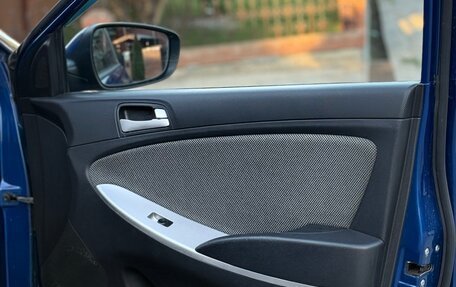 Hyundai Solaris II рестайлинг, 2011 год, 715 000 рублей, 8 фотография