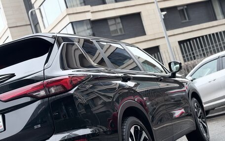 Mitsubishi Outlander, 2022 год, 3 750 000 рублей, 6 фотография