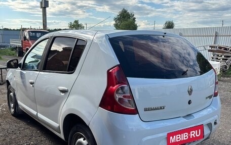 Renault Sandero II рестайлинг, 2014 год, 415 000 рублей, 5 фотография