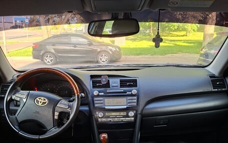 Toyota Camry, 2008 год, 900 000 рублей, 10 фотография