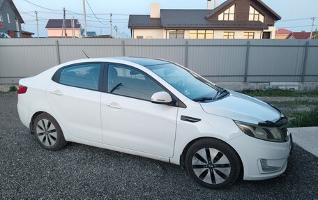 KIA Rio III рестайлинг, 2012 год, 1 000 000 рублей, 2 фотография