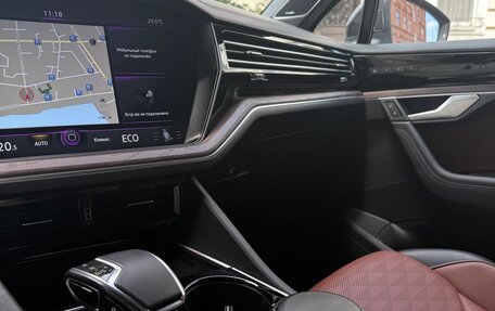 Volkswagen Touareg III, 2021 год, 9 990 000 рублей, 8 фотография