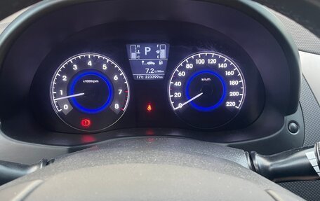 Hyundai Solaris II рестайлинг, 2015 год, 790 000 рублей, 10 фотография