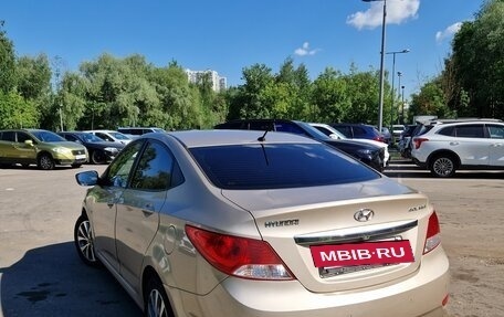Hyundai Solaris II рестайлинг, 2014 год, 850 000 рублей, 3 фотография