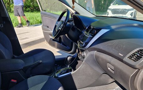 Hyundai Solaris II рестайлинг, 2014 год, 850 000 рублей, 16 фотография