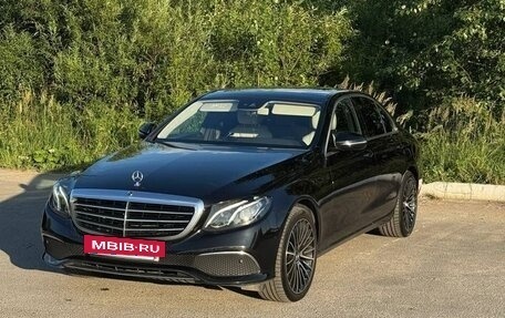 Mercedes-Benz E-Класс, 2018 год, 2 800 000 рублей, 3 фотография