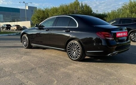 Mercedes-Benz E-Класс, 2018 год, 2 800 000 рублей, 2 фотография