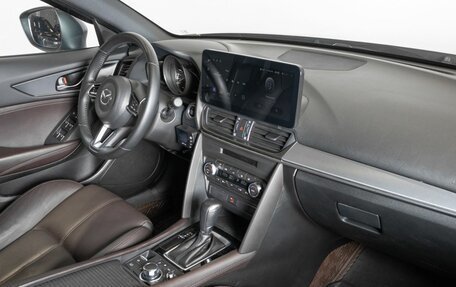 Mazda CX-4, 2021 год, 2 785 600 рублей, 7 фотография