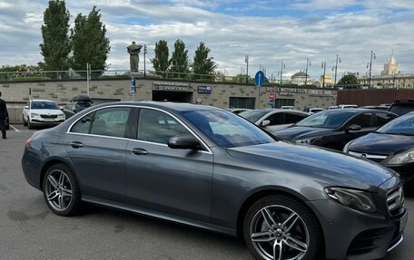 Mercedes-Benz E-Класс, 2018 год, 3 500 000 рублей, 19 фотография