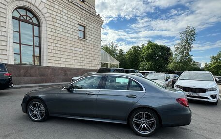 Mercedes-Benz E-Класс, 2018 год, 3 500 000 рублей, 10 фотография
