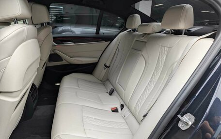 BMW 5 серия, 2017 год, 4 397 000 рублей, 9 фотография