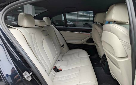 BMW 5 серия, 2017 год, 4 397 000 рублей, 11 фотография