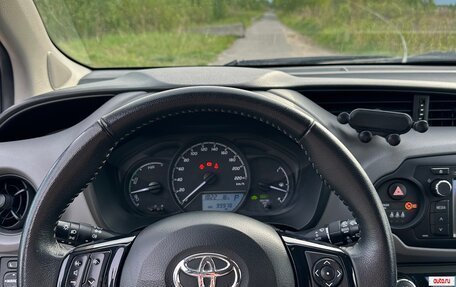 Toyota Yaris III рестайлинг, 2017 год, 1 400 000 рублей, 6 фотография