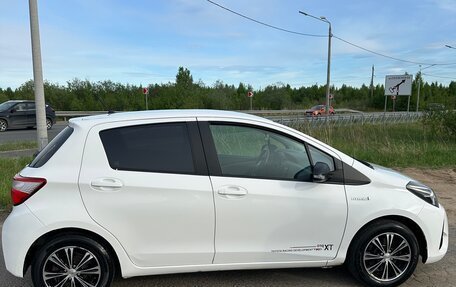 Toyota Yaris III рестайлинг, 2017 год, 1 400 000 рублей, 2 фотография