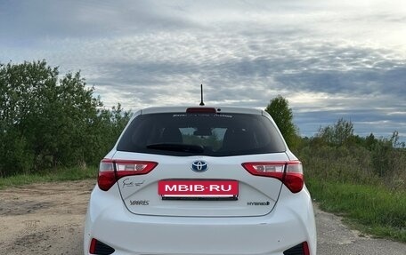 Toyota Yaris III рестайлинг, 2017 год, 1 400 000 рублей, 4 фотография
