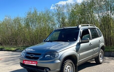 Chevrolet Niva I рестайлинг, 2017 год, 700 000 рублей, 5 фотография