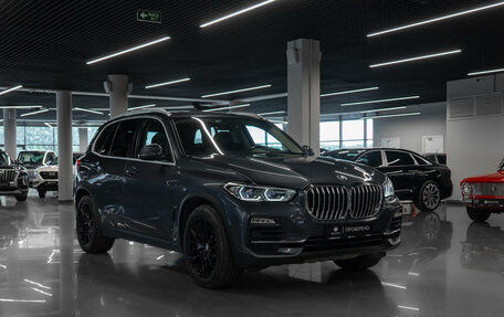 BMW X5, 2019 год, 6 200 000 рублей, 2 фотография