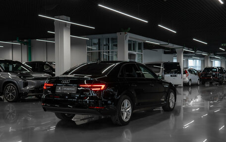 Audi A4, 2018 год, 2 620 000 рублей, 5 фотография