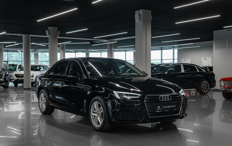 Audi A4, 2018 год, 2 620 000 рублей, 2 фотография