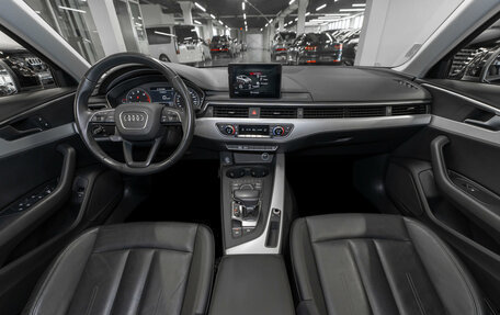 Audi A4, 2018 год, 2 620 000 рублей, 8 фотография