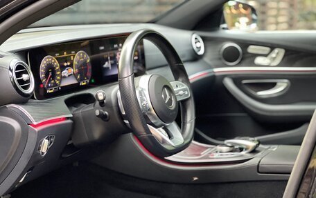 Mercedes-Benz E-Класс, 2020 год, 3 999 000 рублей, 4 фотография