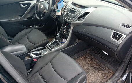 Hyundai Elantra V, 2014 год, 750 000 рублей, 2 фотография