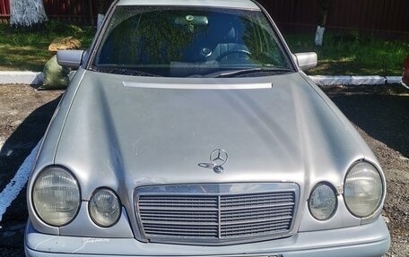 Mercedes-Benz E-Класс, 1997 год, 250 000 рублей, 12 фотография