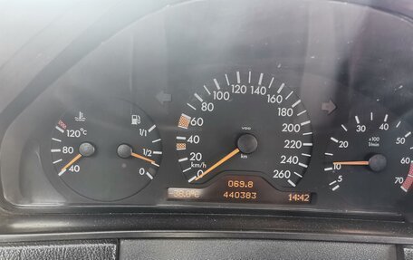 Mercedes-Benz E-Класс, 1997 год, 250 000 рублей, 31 фотография