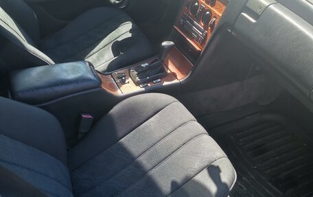 Mercedes-Benz E-Класс, 1997 год, 250 000 рублей, 33 фотография