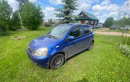Toyota Yaris I рестайлинг, 2002 год, 350 000 рублей, 4 фотография