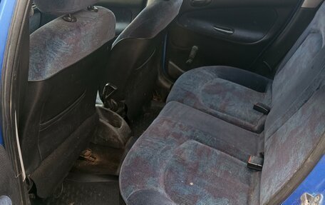 Peugeot 206, 2000 год, 160 000 рублей, 3 фотография