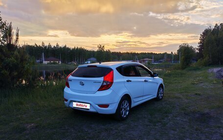 Hyundai Solaris II рестайлинг, 2013 год, 735 000 рублей, 3 фотография