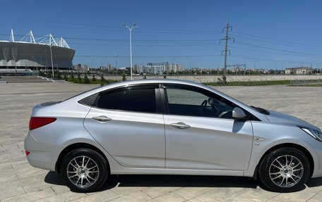 Hyundai Solaris II рестайлинг, 2011 год, 920 000 рублей, 3 фотография