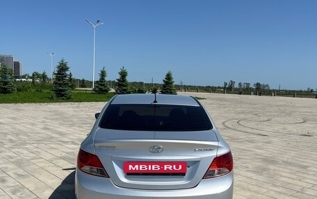 Hyundai Solaris II рестайлинг, 2011 год, 920 000 рублей, 4 фотография