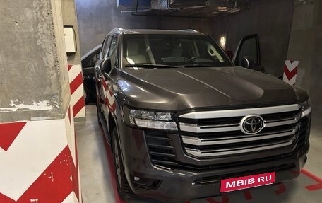 Toyota Land Cruiser, 2022 год, 12 500 000 рублей, 1 фотография
