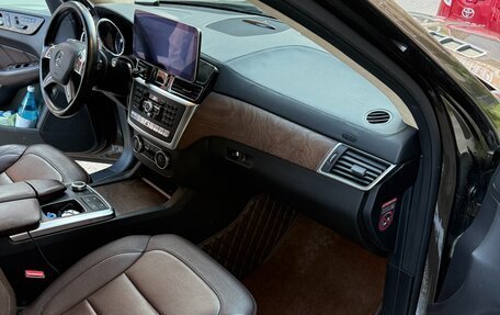 Mercedes-Benz GL-Класс, 2015 год, 2 600 000 рублей, 8 фотография
