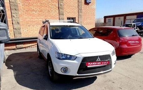 Mitsubishi Outlander III рестайлинг 3, 2012 год, 1 430 000 рублей, 2 фотография