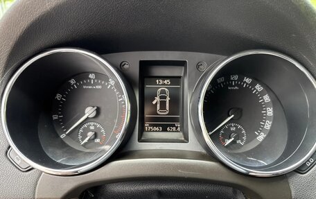 Skoda Yeti I рестайлинг, 2010 год, 710 000 рублей, 2 фотография