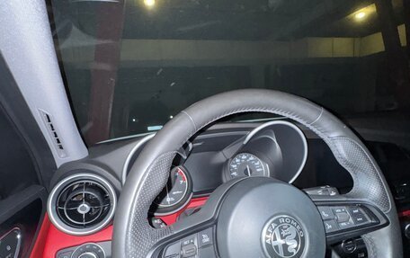 Alfa Romeo Giulia II, 2019 год, 3 500 000 рублей, 4 фотография