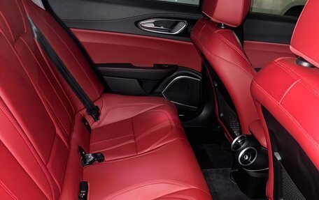 Alfa Romeo Giulia II, 2019 год, 3 500 000 рублей, 6 фотография