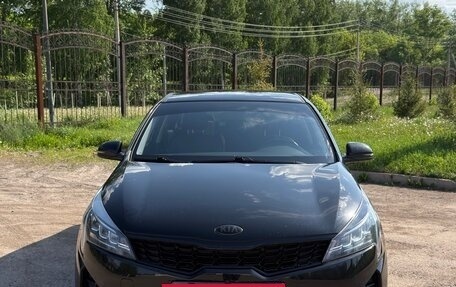 KIA Rio IV, 2020 год, 1 950 000 рублей, 2 фотография