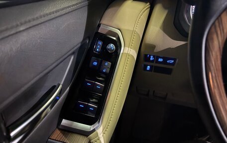 Toyota Land Cruiser, 2022 год, 12 500 000 рублей, 3 фотография