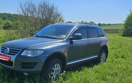 Volkswagen Touareg III, 2007 год, 850 000 рублей, 2 фотография