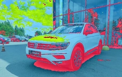 Volkswagen Tiguan II, 2019 год, 2 899 800 рублей, 1 фотография