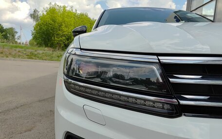 Volkswagen Tiguan II, 2019 год, 2 899 800 рублей, 17 фотография